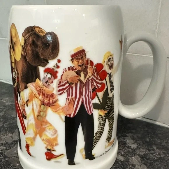 VINTAGE 1983 John Deere “Circus of Value” advertising mug - Picture 3 of 5